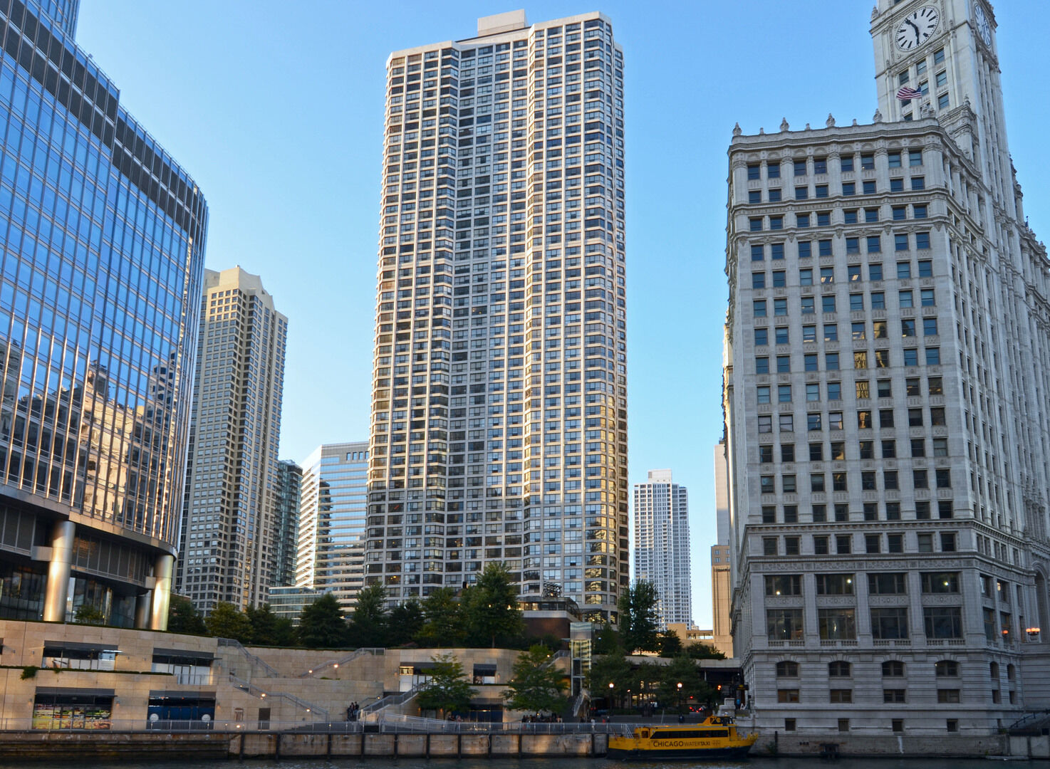 Property Photo: 405 N Wabash Avenue 3007 IL 60611