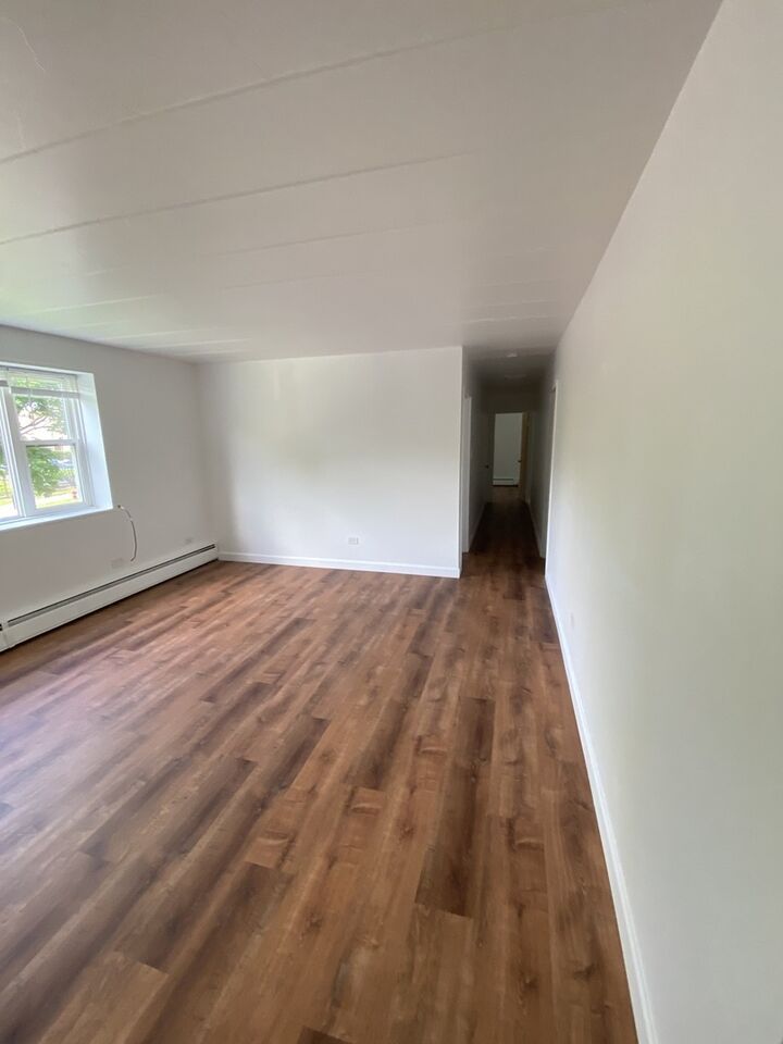 Property Photo:  