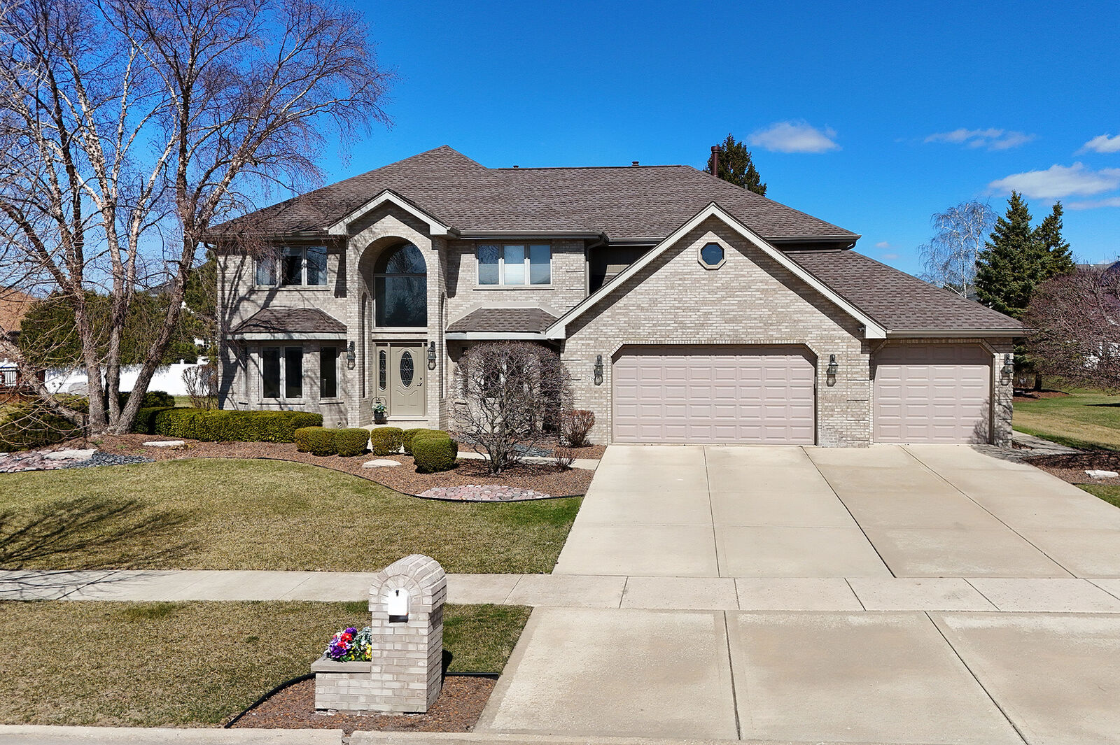 Property Photo:  7816 Marquette Drive  IL 60477 