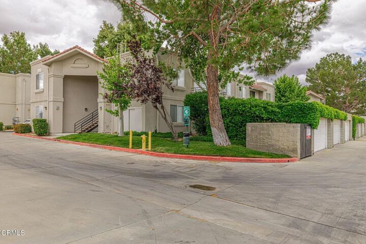 Property Photo:  2815 W Avenue K12 Apt 173  CA 93536 