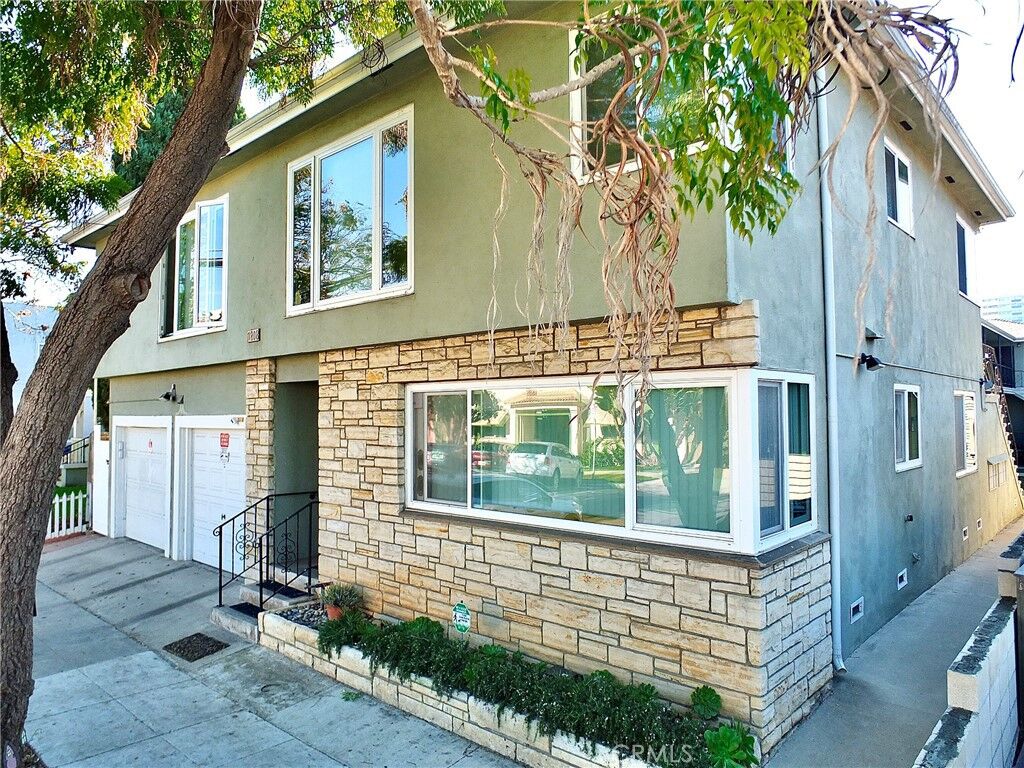Property Photo:  1808 E Appleton 7  CA 90802 