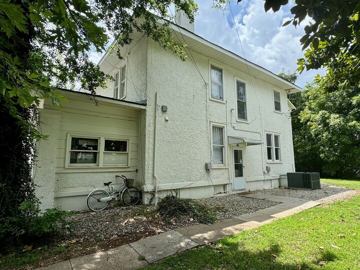 Property Photo: 106 S University St A TN 37130