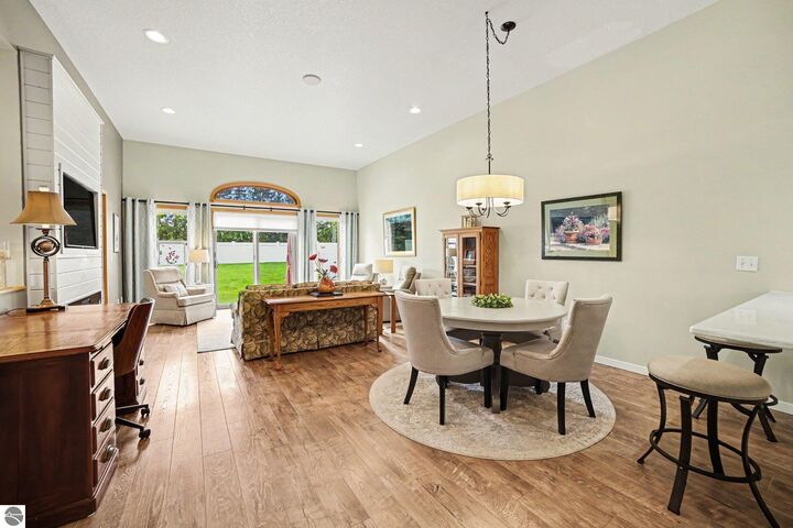 Property Photo:  2770 Sable Court 3  MI 48858 