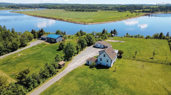 Property Photo:  1158 Avondale Road  NS B0N 2A0 