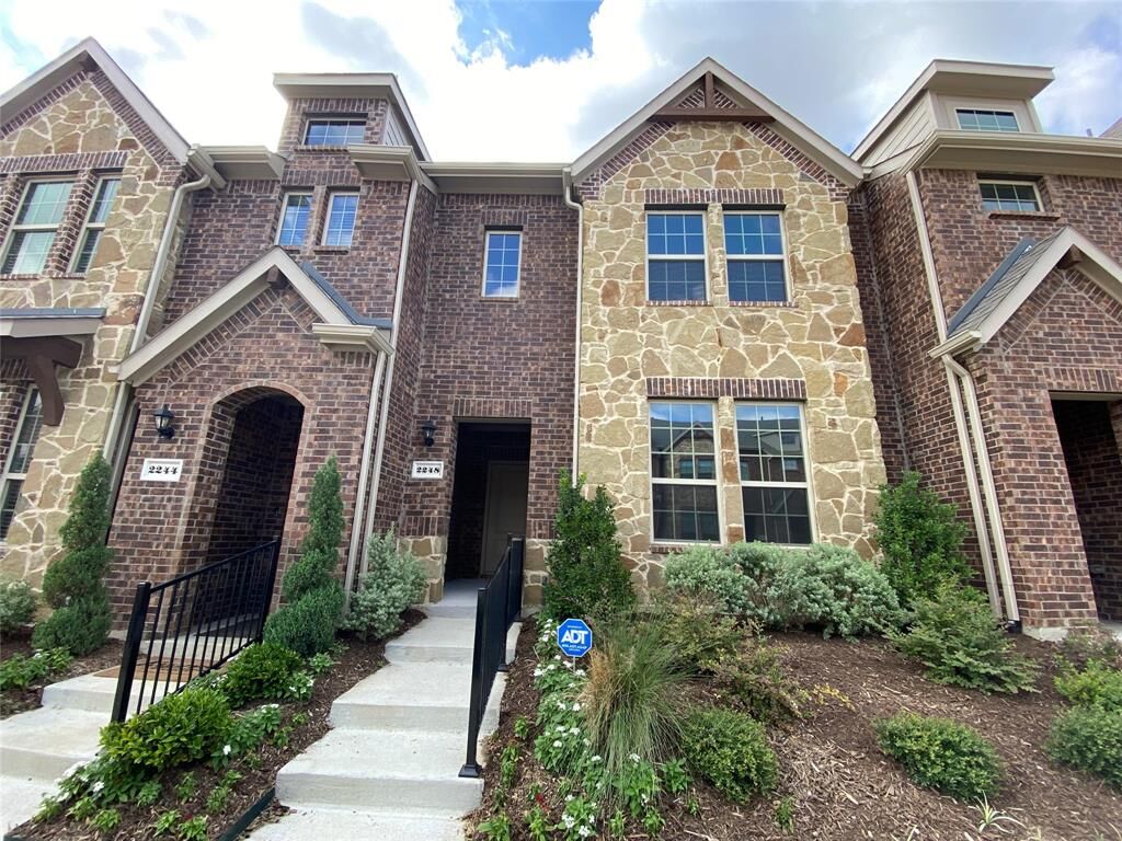 Property Photo:  2248 Lasso Court  TX 75149 
