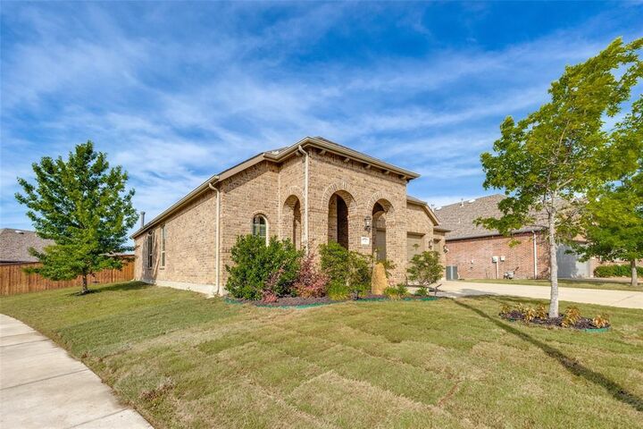 Property Photo: 3729 Fawn Meadow Trail TX 75020