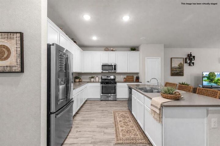 Property Photo: 2856 Fox Trail Lane TX 76108