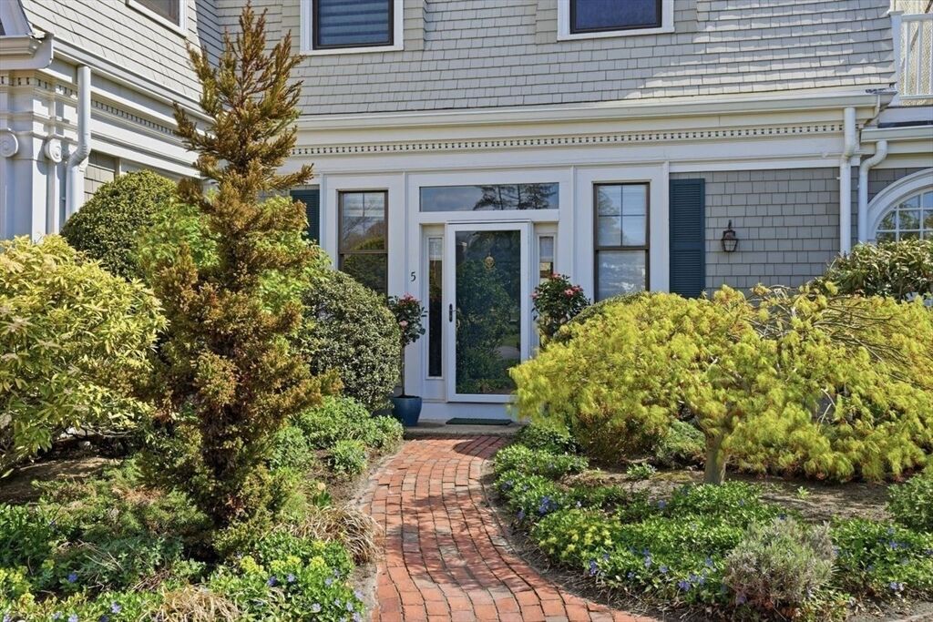 Property Photo:  74 Branch St 5  MA 02066 