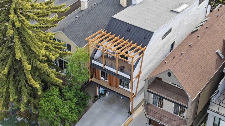 Property Photo:  3817 18 Street SW  AB T2T 4V2 
