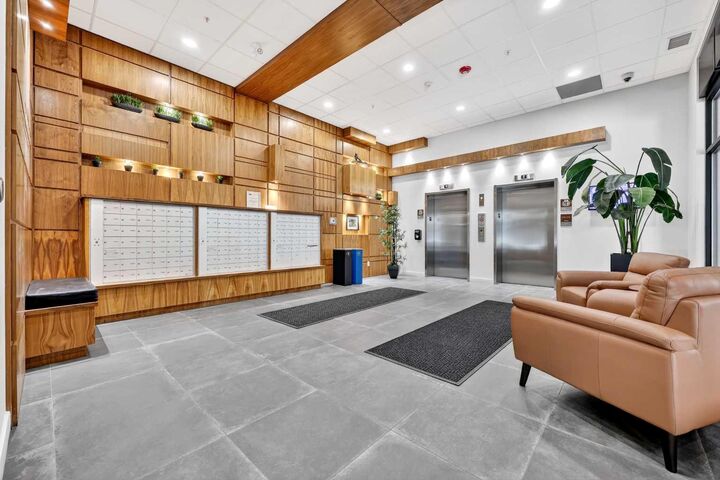 Property Photo:  122 Mahogany Centre SE 203  AB T3M 2Y1 