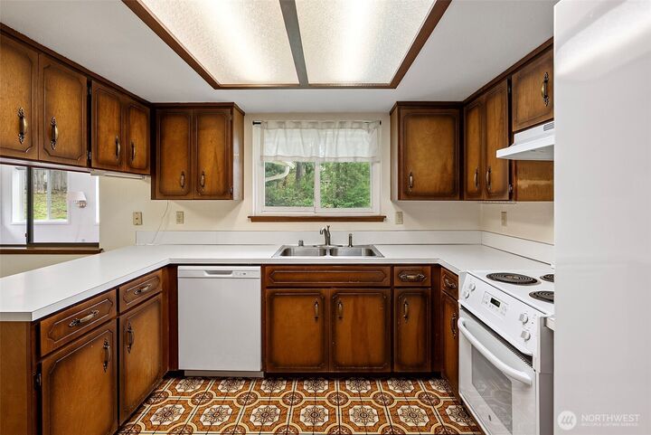 Property Photo: 4404 68th Street Ct NW WA 98335