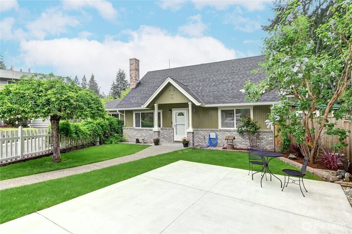 Property Photo:  23717  49th Drive SE  WA 98072 