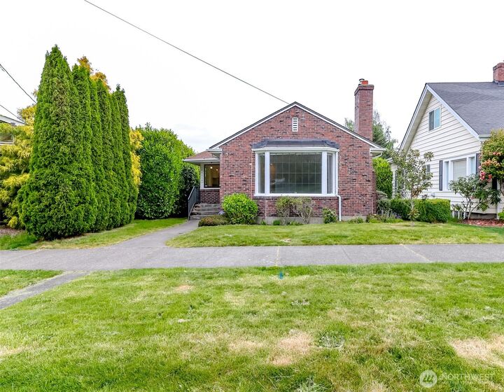 Property Photo:  1119 N Tacoma Avenue  WA 98403 