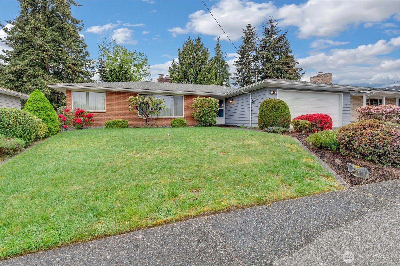 Property Photo:  5242 N 10th Street  WA 98406 