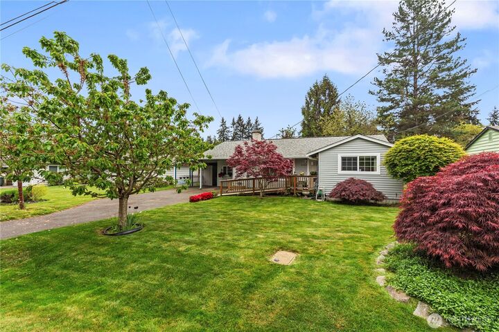 Property Photo:  6302  181st Place SW  WA 98037 