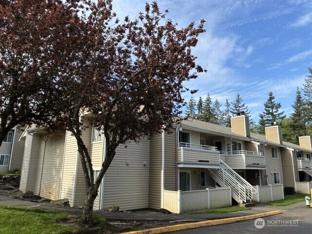 Property Photo:  21301  52nd Avenue W B111  WA 98043 