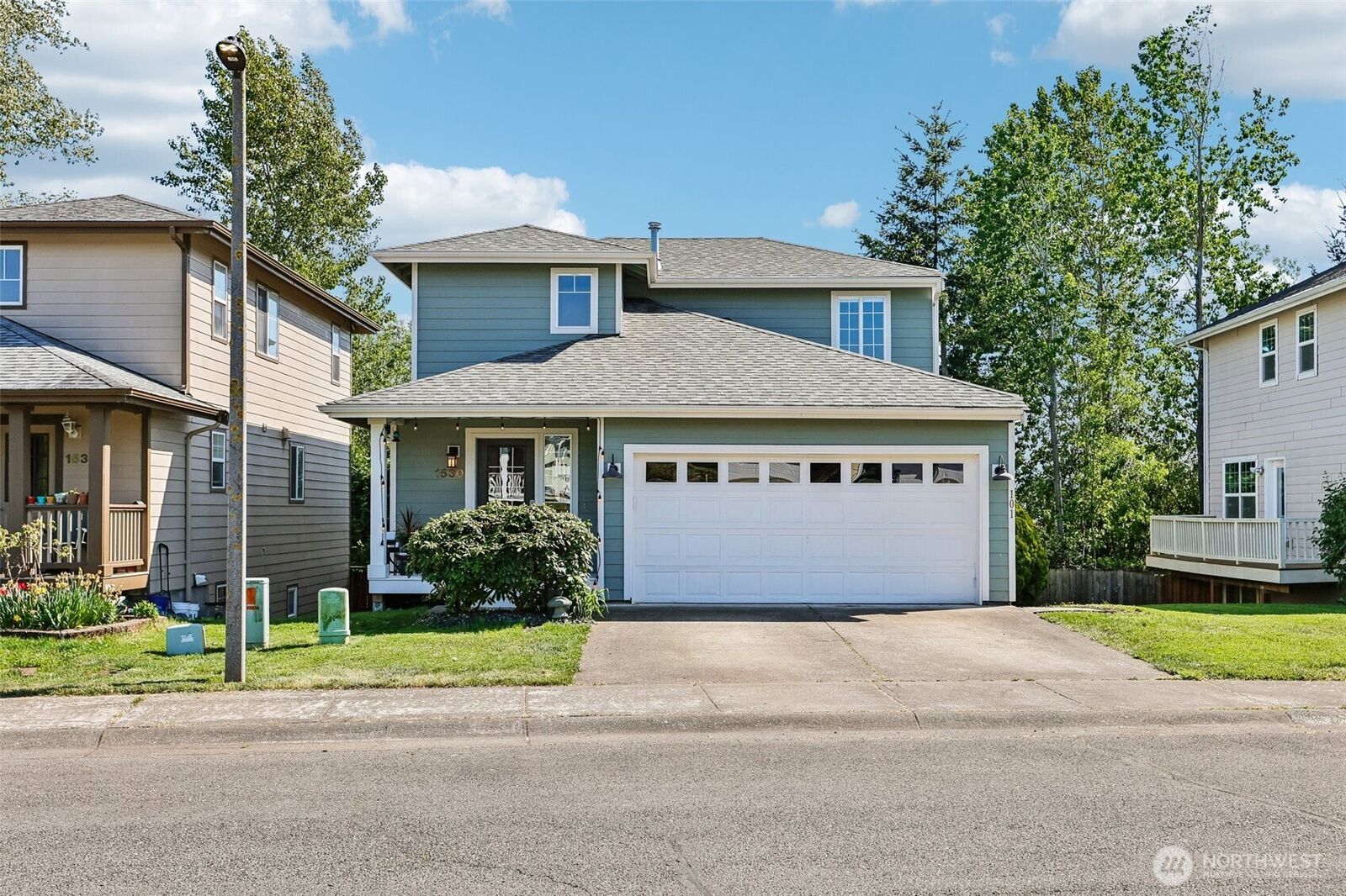 Property Photo:  1530  Valhalla Street  WA 98226 