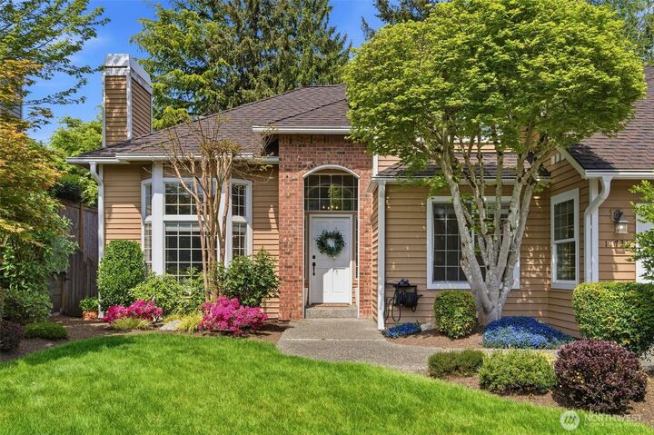 Property Photo:  11738 SE 78th Place  WA 98056 