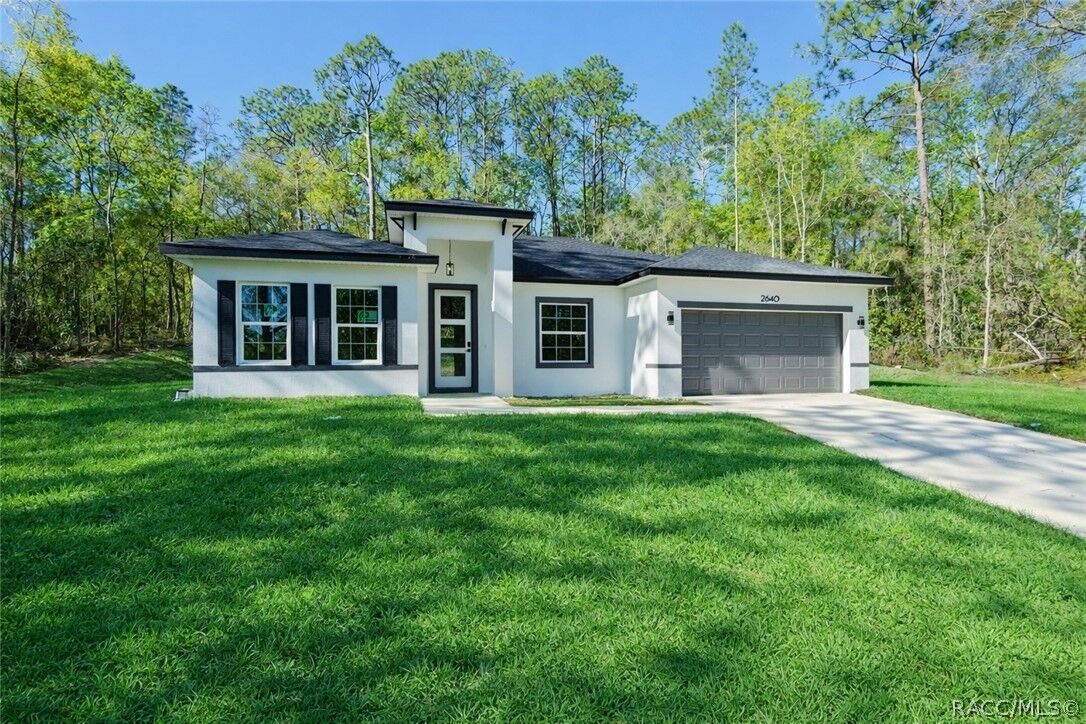 Property Photo: 2640 W Fairway Loop FL 34434
