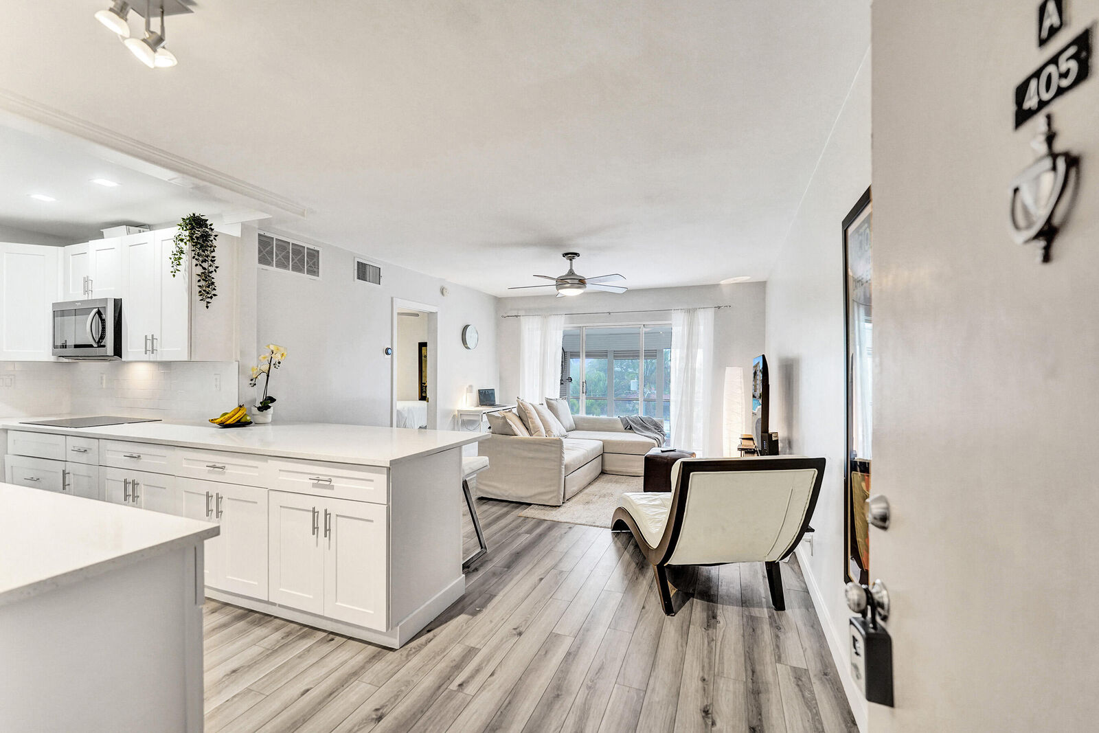 Property Photo:  3040 NE 16th Avenue A405  FL 33334 