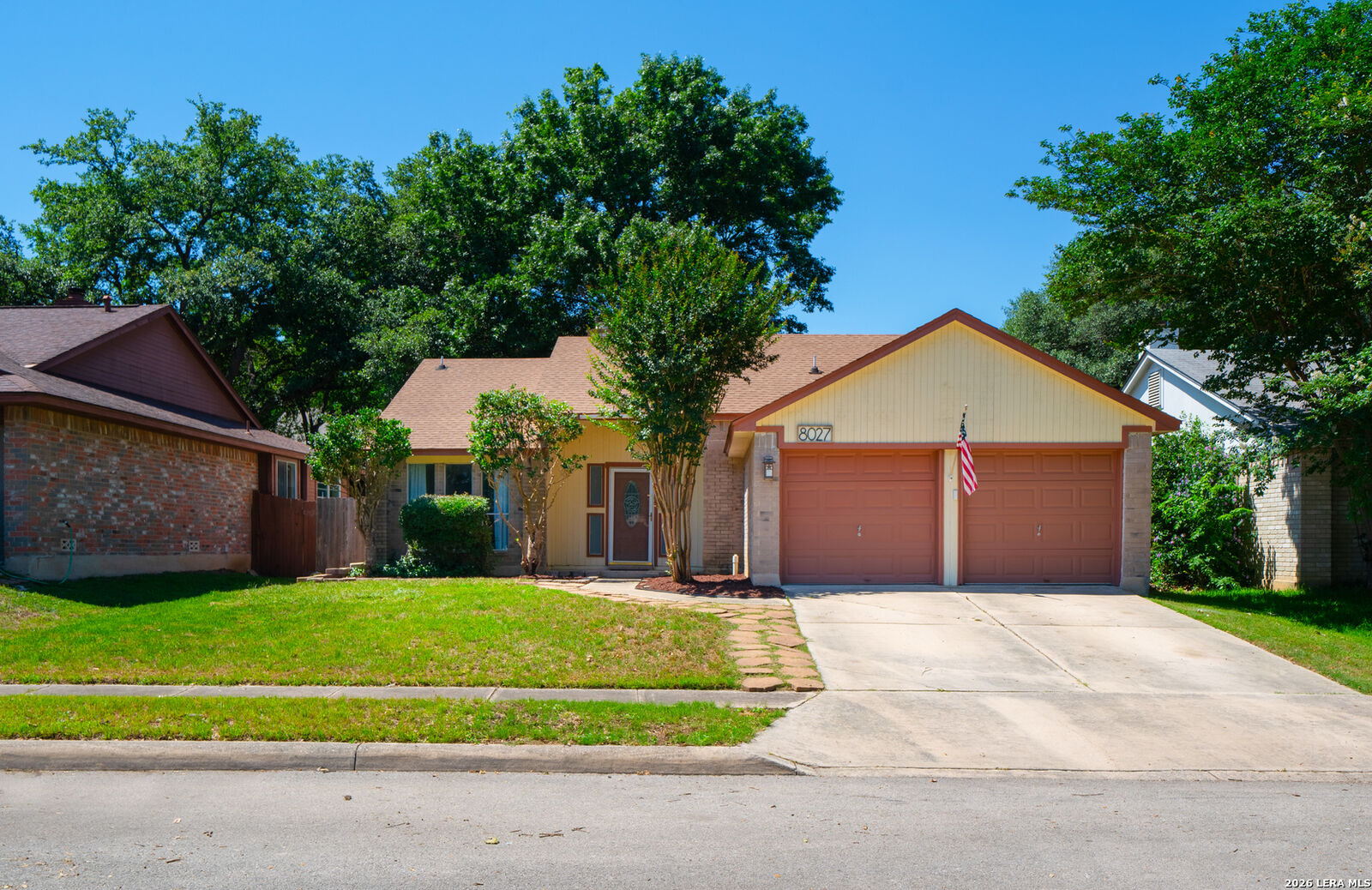 Property Photo: 8027 Forest Bridge TX 78233