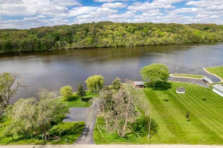 Property Photo:  3004 Riverside Drive  WI 53511 