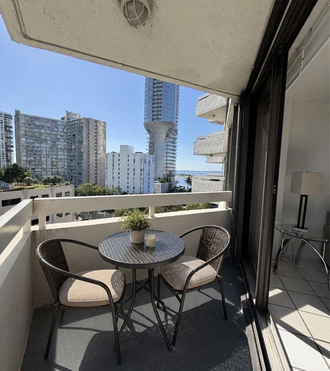 Property Photo:  2501 Brickell Ave 804  FL 33129 