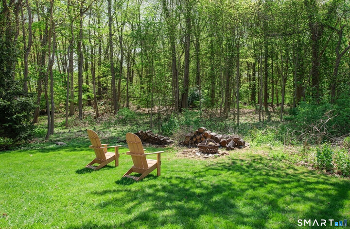 Property Photo:  111 Acorn Road  CT 06443 