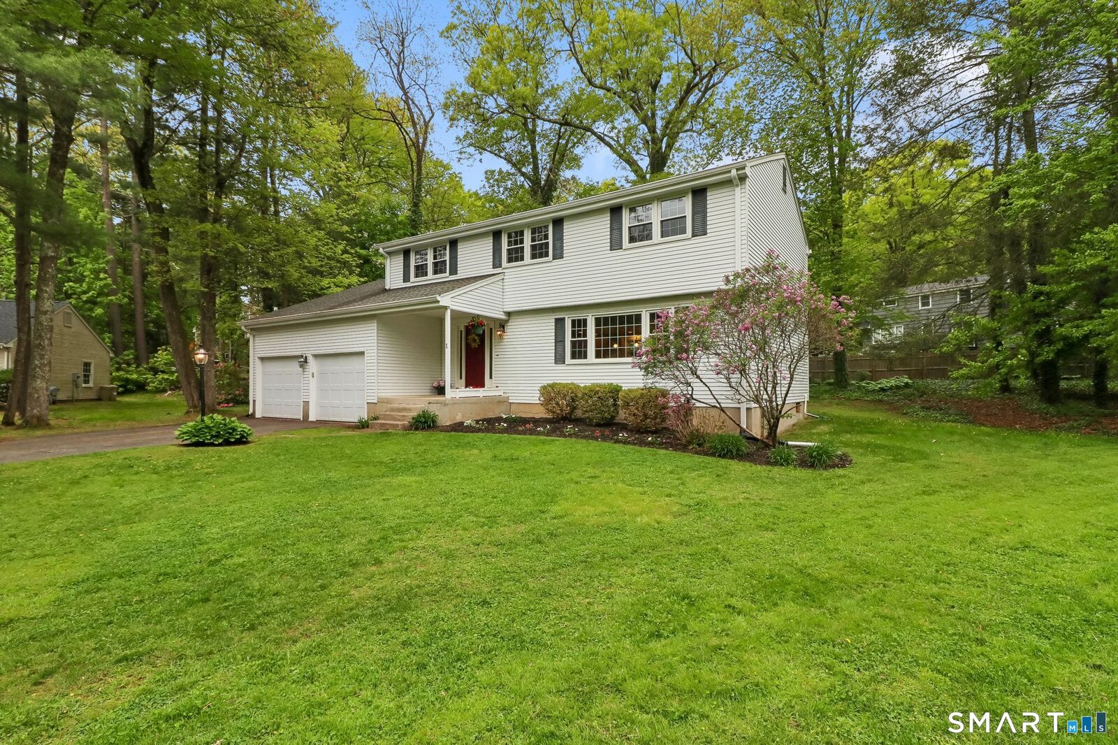 Property Photo:  1 Horseshoe Circle  CT 06070 