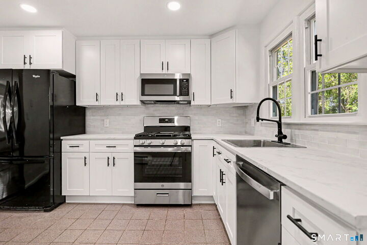 Property Photo:  73 Ceil Road  CT 06611 
