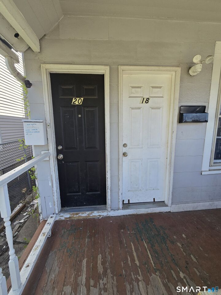 Property Photo:  18-20 Clinton Avenue  CT 06605 