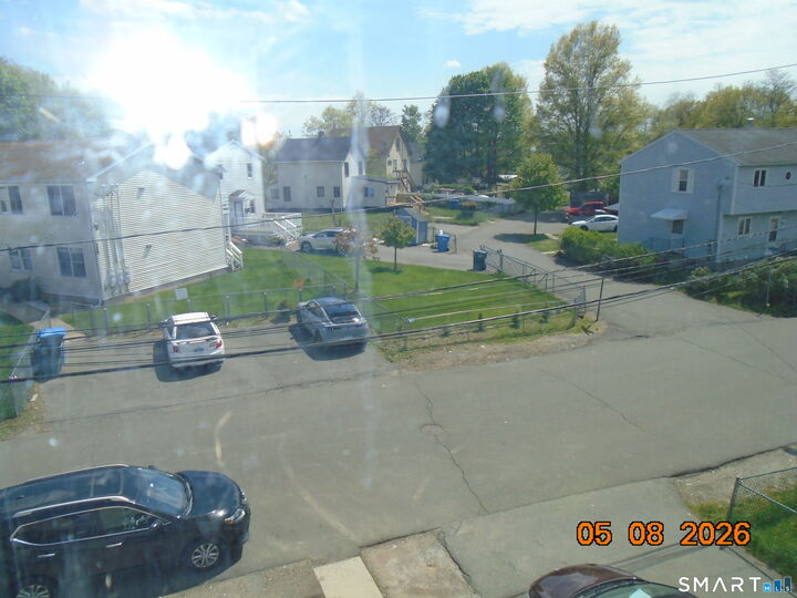 Property Photo:  327 Augur Street 3  CT 06517 