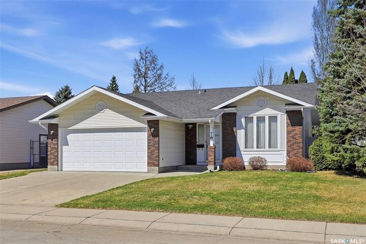 Photo de la propriété:  219 Bronson Way  SK S7J 5C9 
