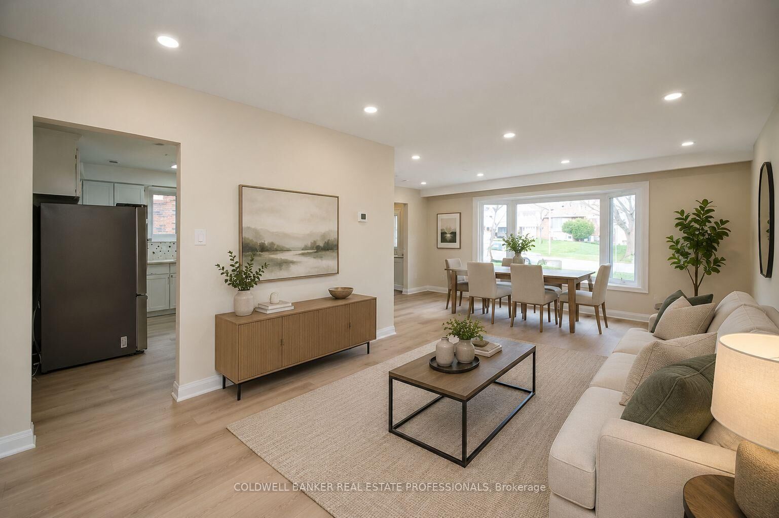 Property Photo:  133 Clover Ridge Drive E  ON L1S 1H3 