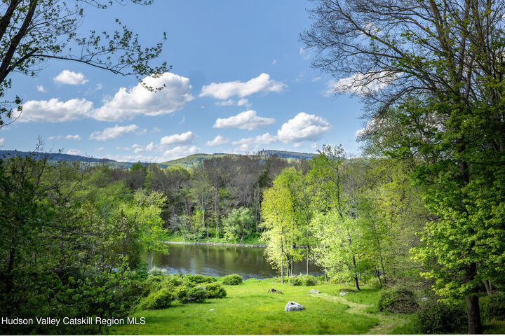 Property Photo:  25 River Park  NY 12561 
