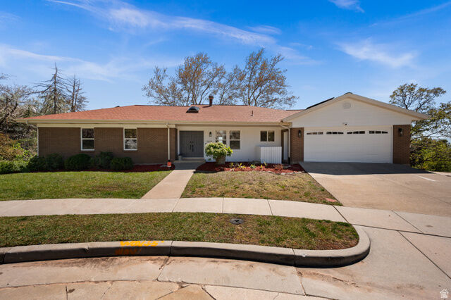 Property Photo:  2804 E Arcadia Heights Cir  UT 84109 