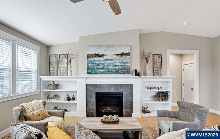 Property Photo:  4968 SW Kara Av  OR 97333 