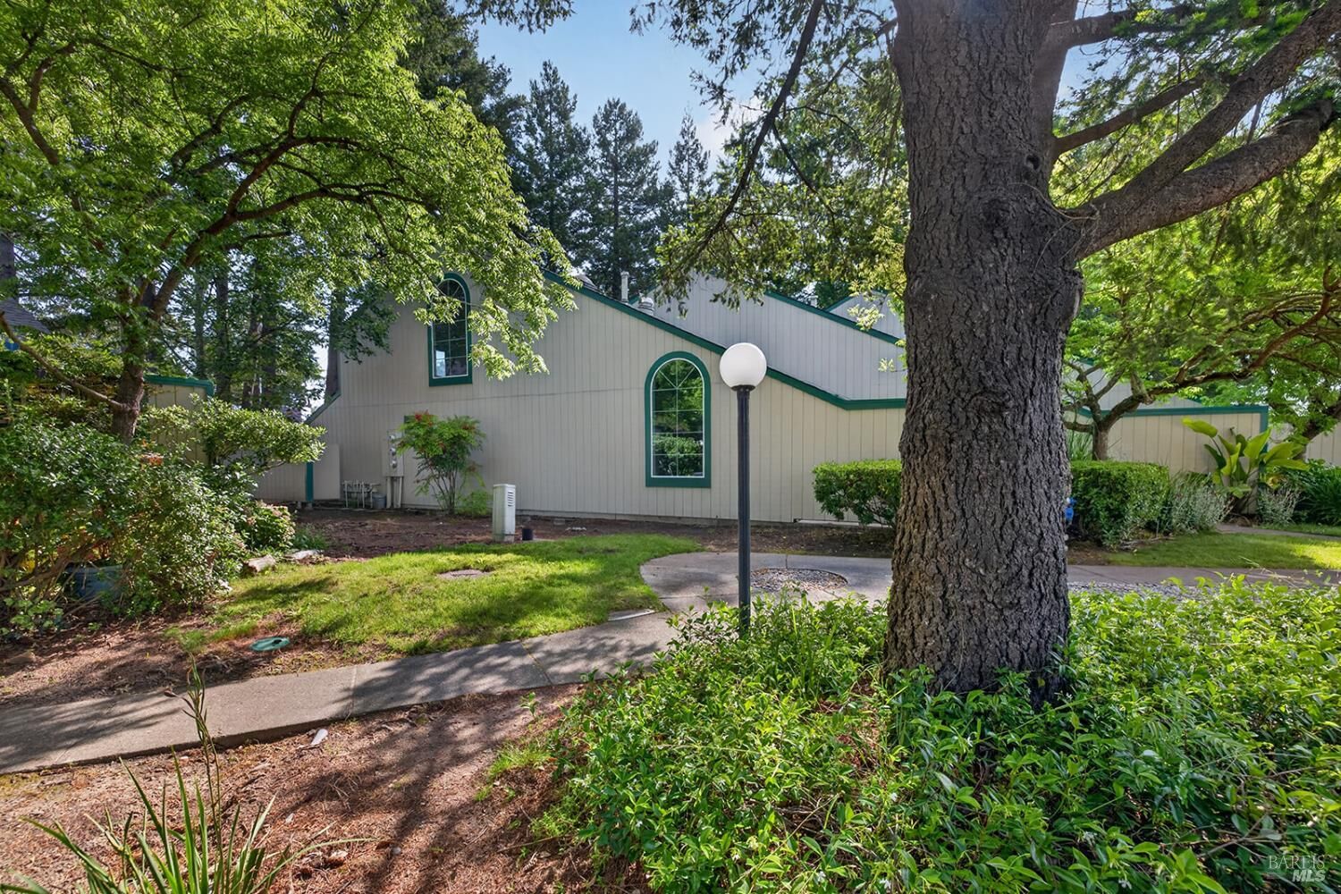 Property Photo: 505 Norlee Street CA 95472