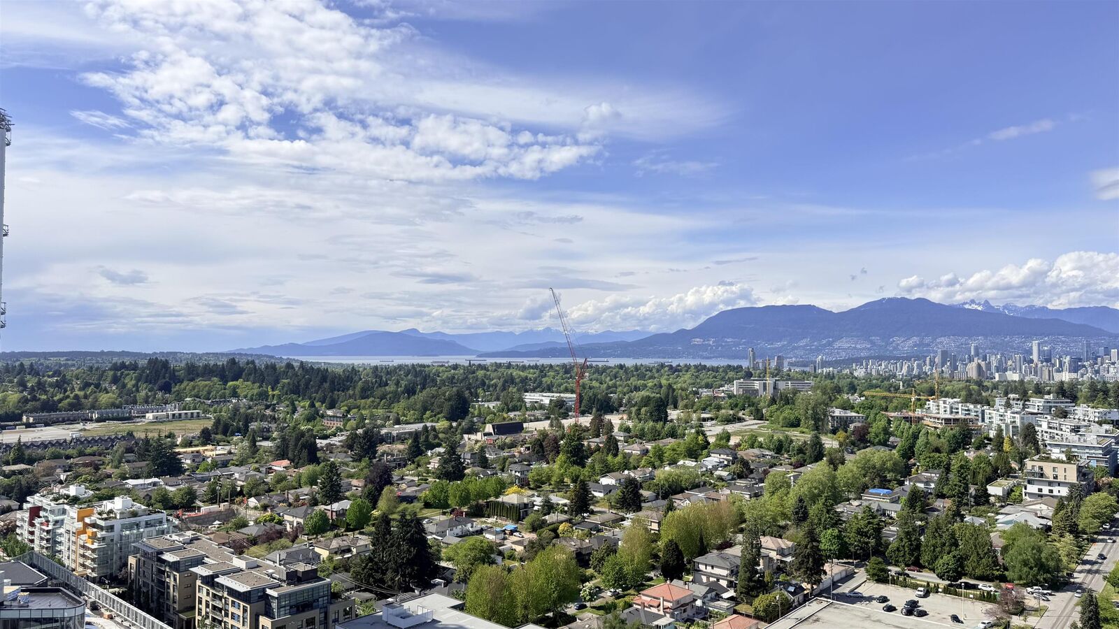Property Photo:  485 W 42nd Avenue 2602  BC V5Y 0R6 