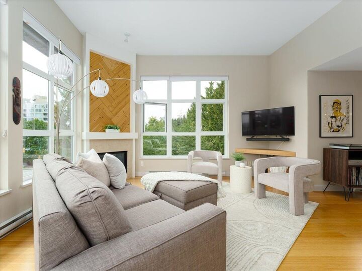 Property Photo:  3732 Mt Seymour Parkway 402  BC V7G 1C3 