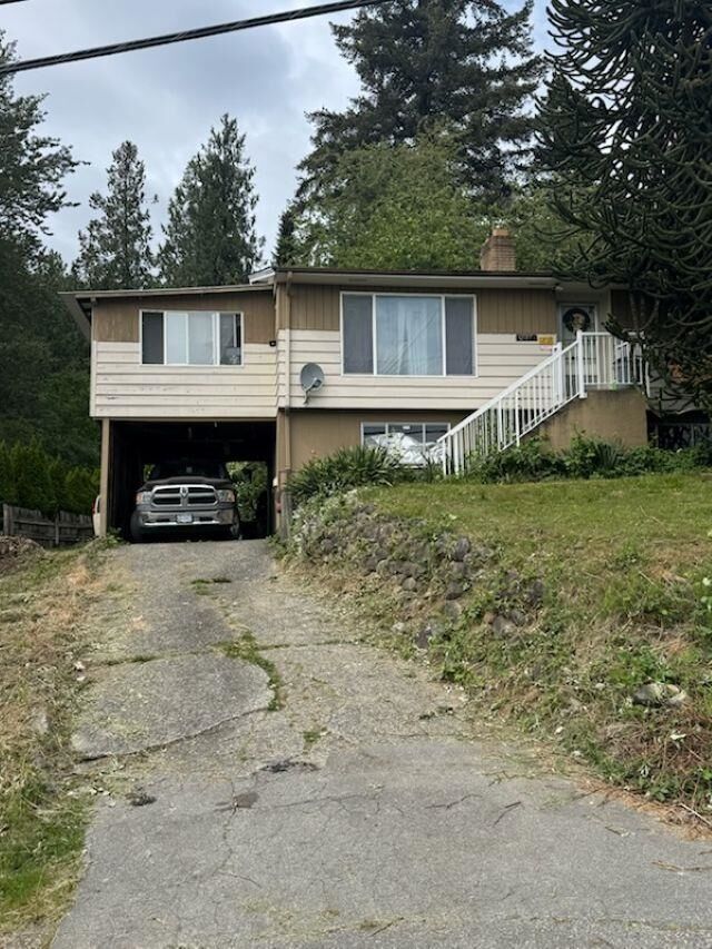 Property Photo:  32717 Fraser Crescent  BC V2V 1C9 