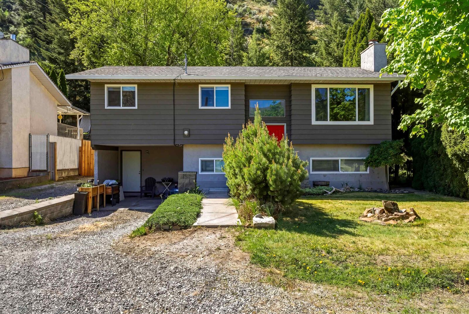 Property Photo:  6105 Dallas Drive  BC V2C 5Z9 