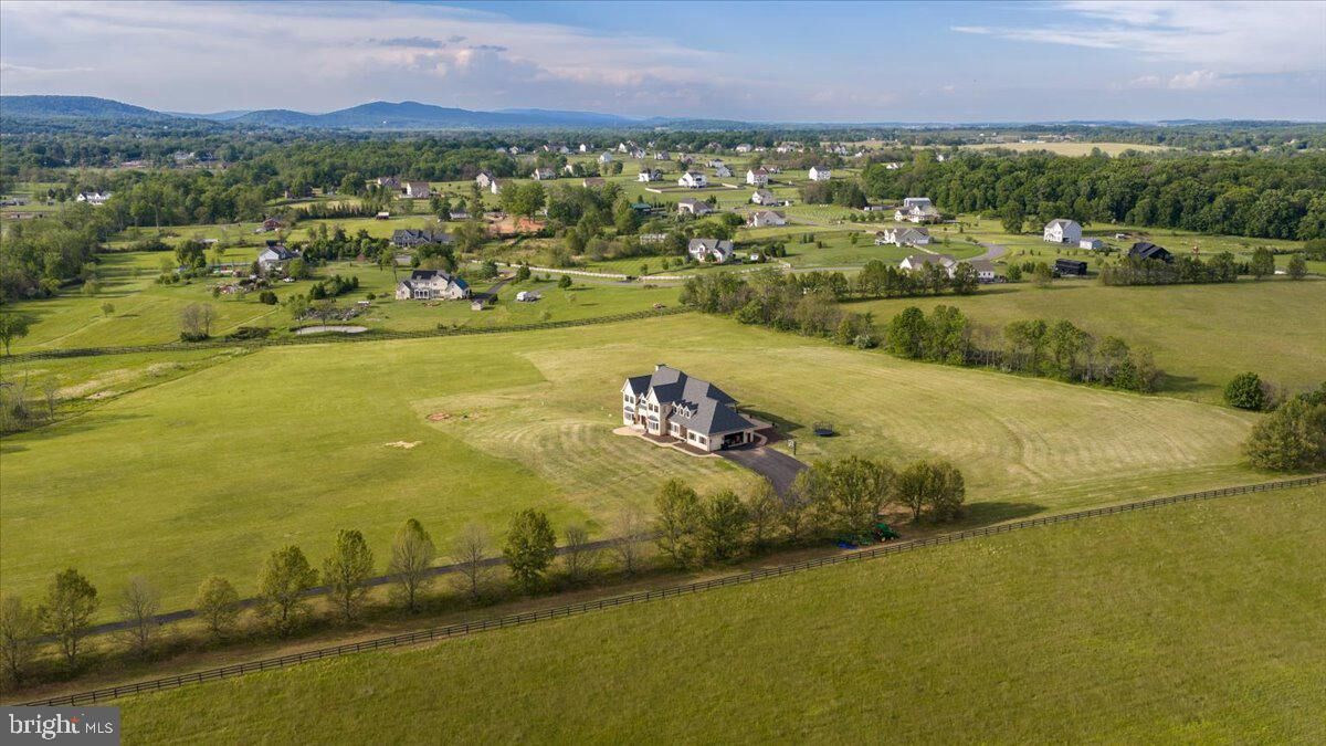 Property Photo:  15028 Merritt Farm Lane  VA 20176 