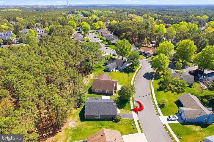 Property Photo:  13 Abbey Court  NJ 08731 