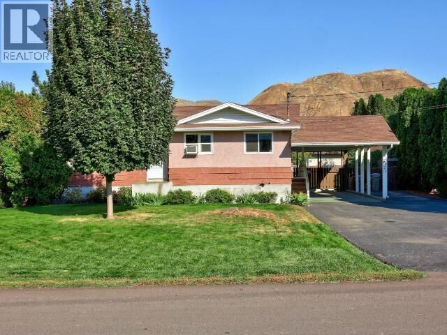 Property Photo:  2310 Greenfield Avenue  BC V2B 4P4 