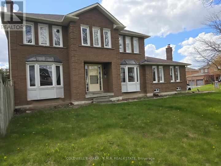 Property Photo:  11 Foster Crescent  ON L1R 1W1 