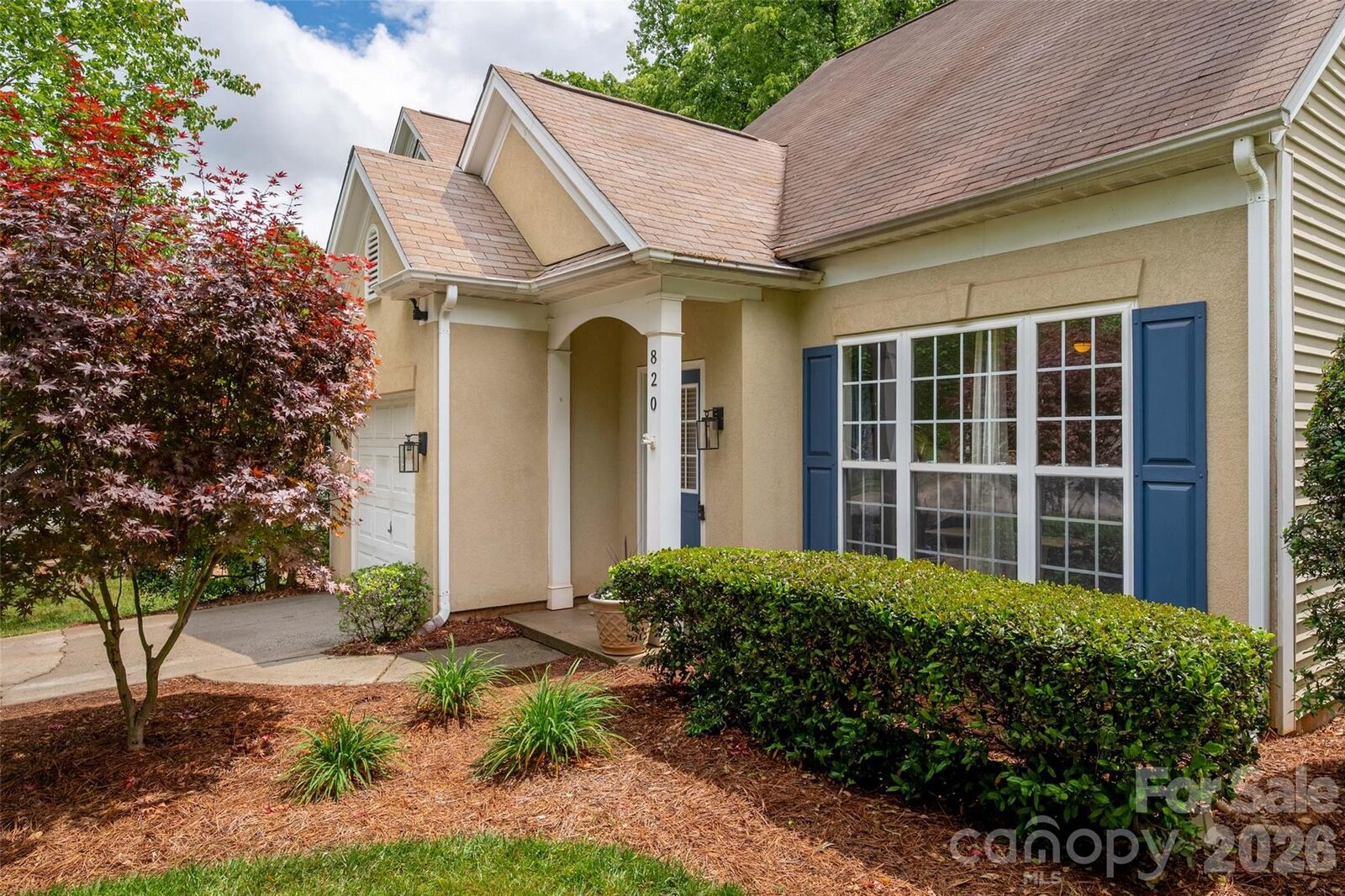 Property Photo:  820 Autumn Rain Lane  NC 28209 