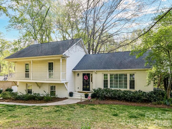 Property Photo: 3719 Huckleberry Road NC 28210