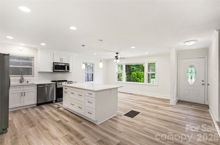Property Photo:  1410 Burnley Road  NC 28210 