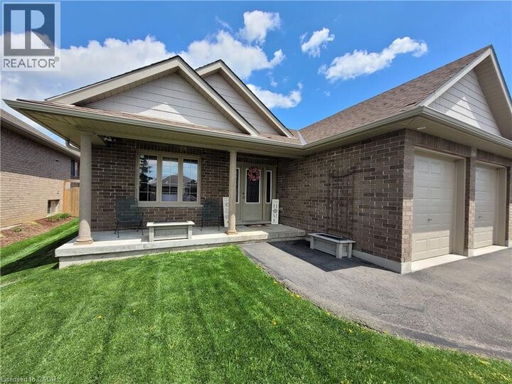 Property Photo:  296 Donly Drive South  ON N3Y 0C8 